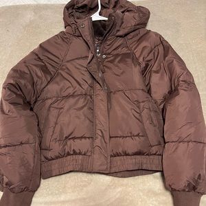 Brown cropped puffer jacket
